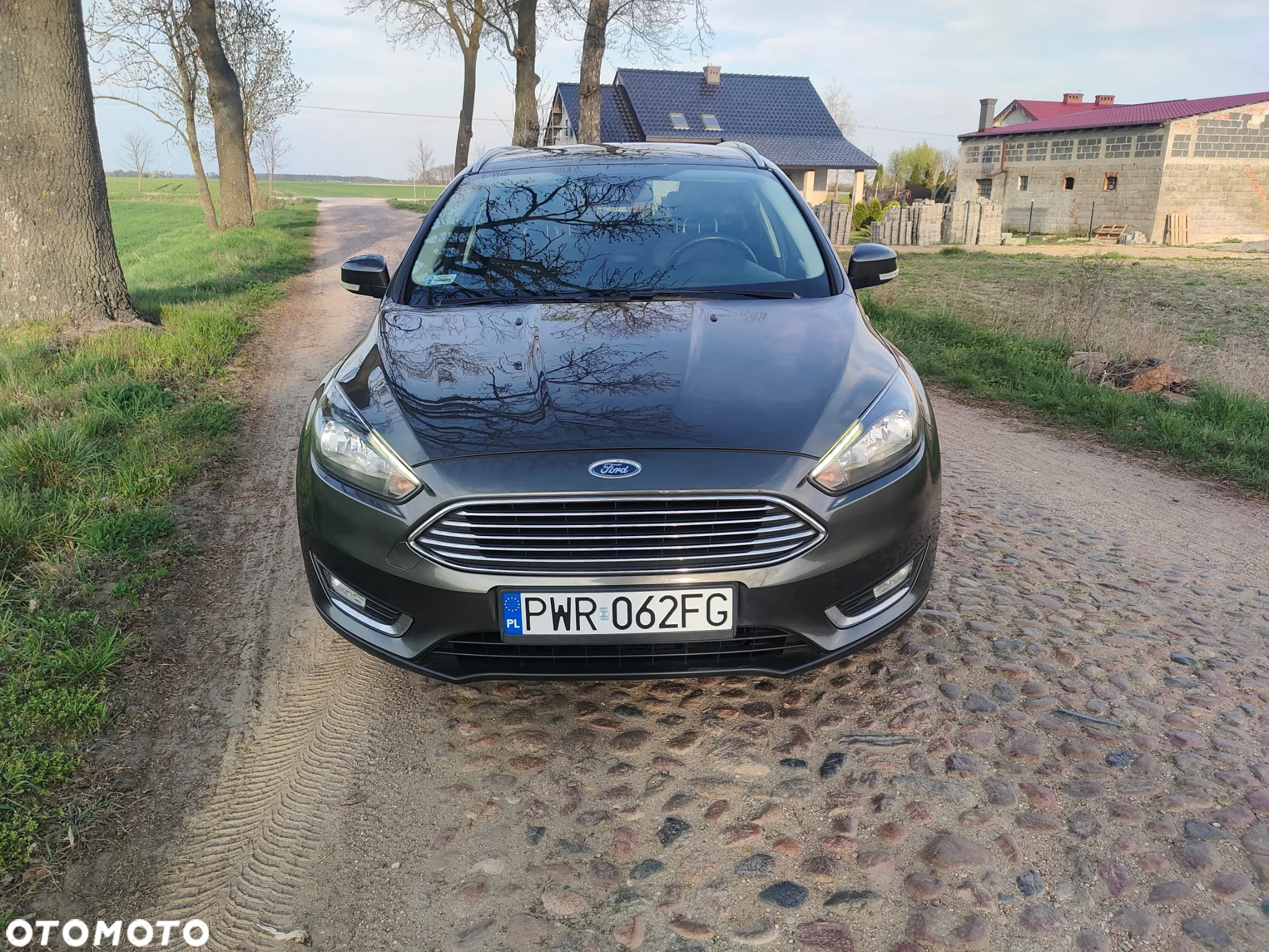 Ford Focus 1.5 EcoBlue Start-Stopp-System TITANIUM DESIGN - 2