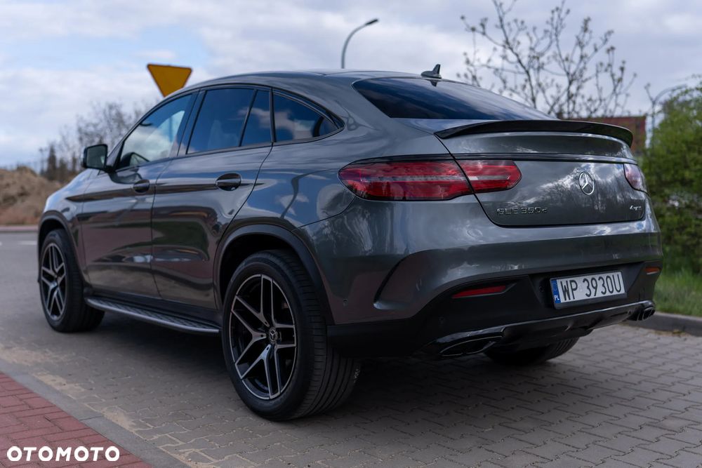 Mercedes-Benz GLE - 22