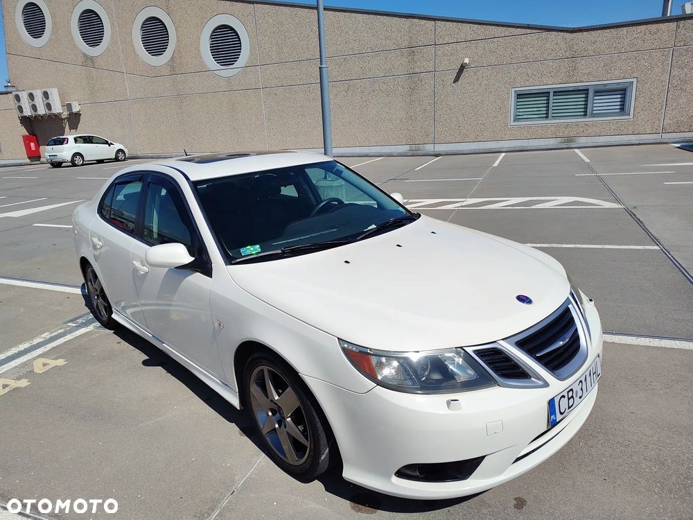 Saab 9-3 2.0T Aero - 17