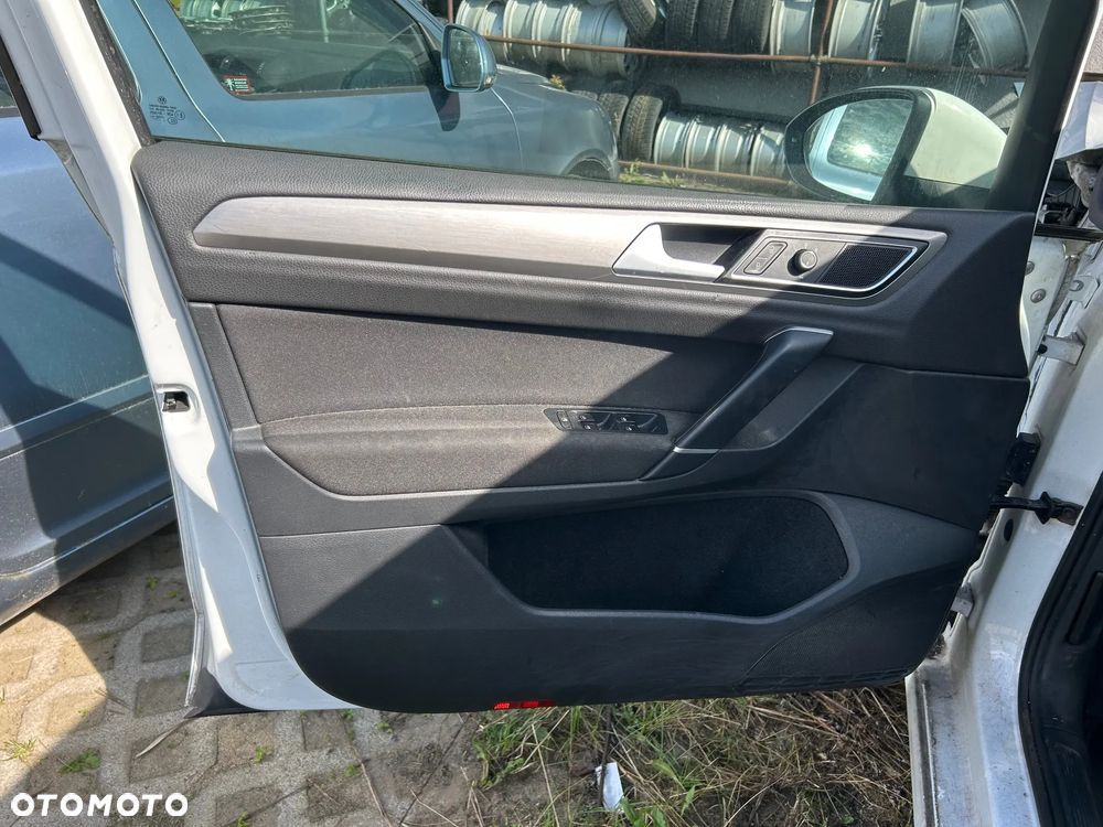 Volkswagen Golf Sportsvan 1.2 TSI BlueMotion Technology DSG Lounge - 15