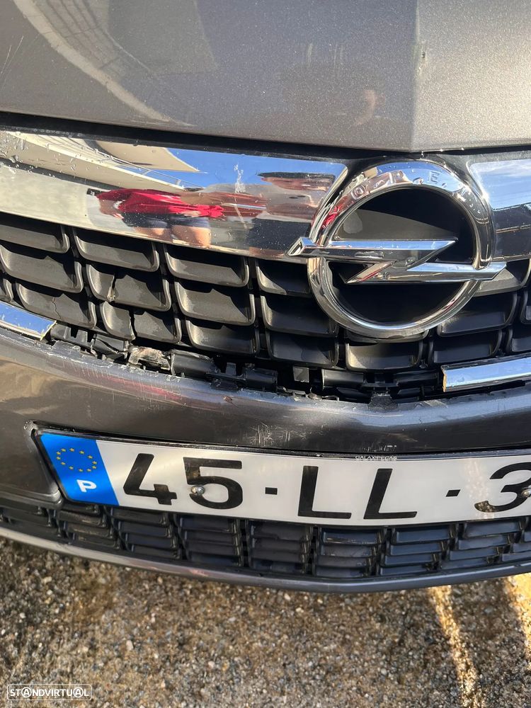 Opel Astra Sports Tourer - 32