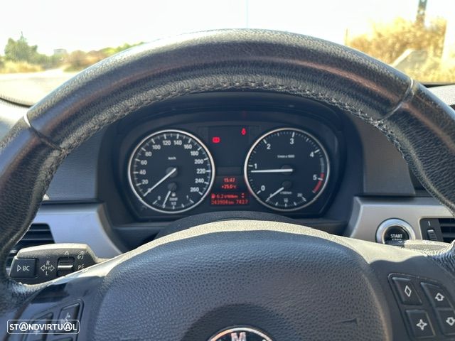 BMW 320 d - 5