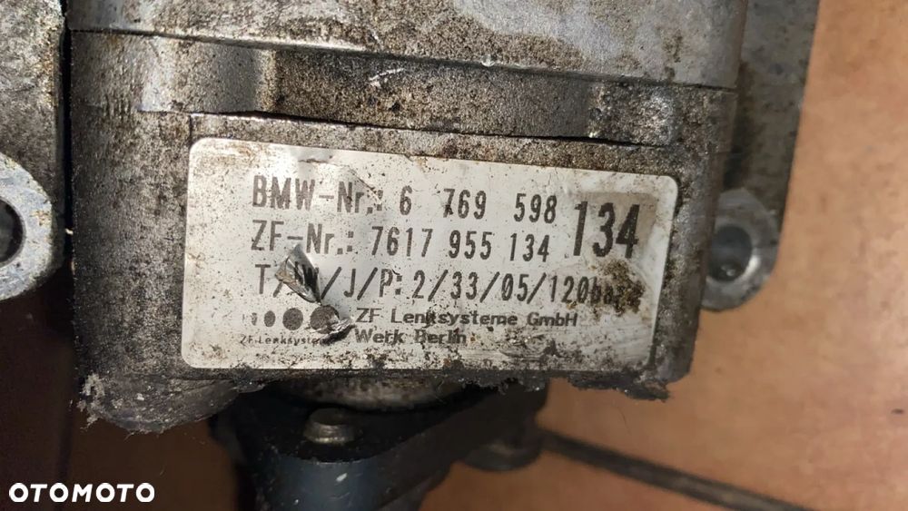 POMPA WSPOMAGANIA BMW E90 6769598 - 6