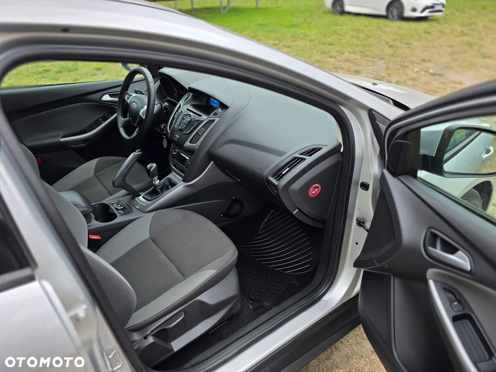 Ford Focus 1.6 TDCi DPF Champions Edition - 21