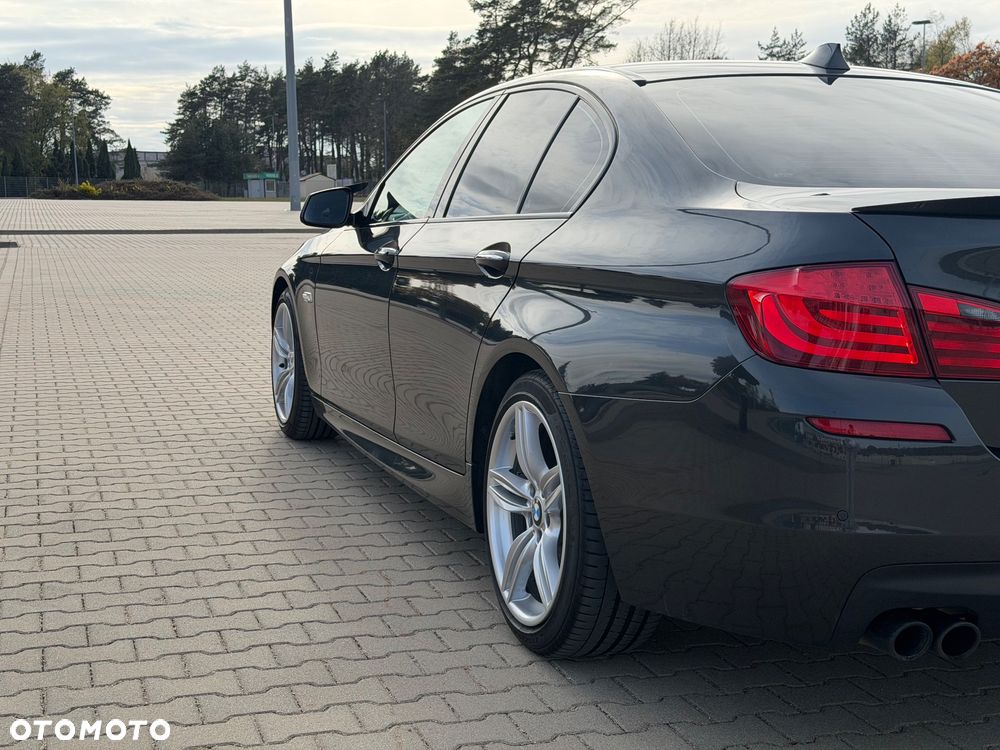 BMW Seria 5 525d - 22