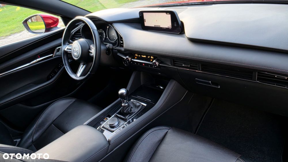 Mazda 3 2.0 mHEV Hikari - 27