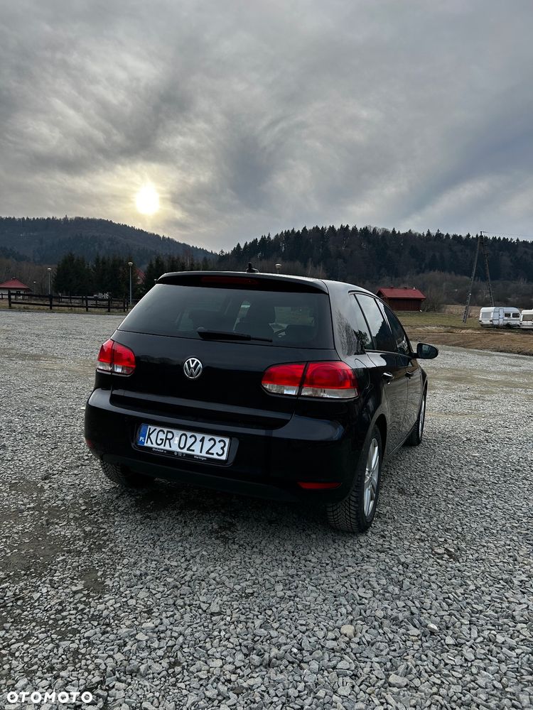 Volkswagen Golf 1.6 TDI DPF MATCH - 6