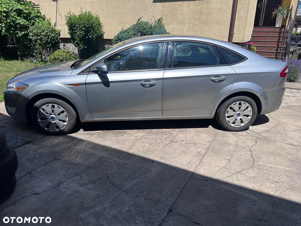 Ford Mondeo 1.6 Trend - 10