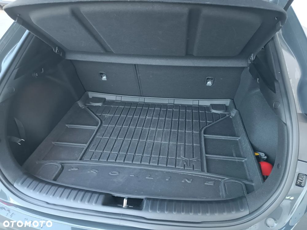 Kia XCeed - 20