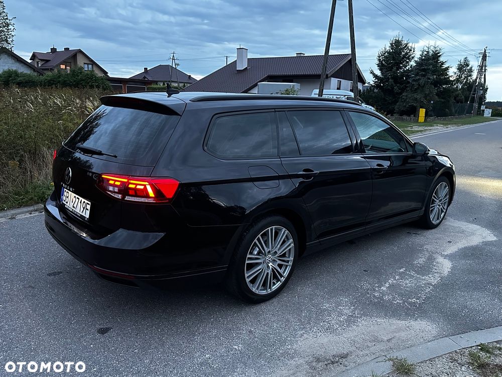 Volkswagen Passat - 11