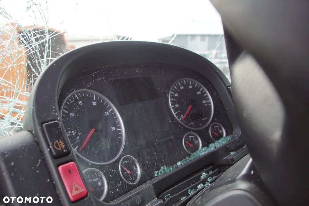 Auto na części - MAN TGL 12.210 4.6 206 KM D0834 LFL55 6S850 2007R Silnik Skrzynia Drzwi Zderzak Szyba Lusterko Lampa Osłona Owiewka Deska Kokpit Sterownik Moduł Czujnik Licznik Kierownica Panel - 8