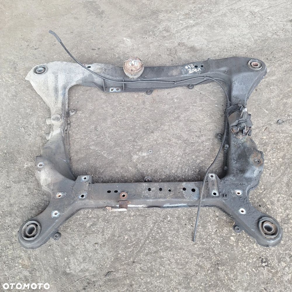 SANKI BELKA ZAWIESZENIA  PRZOD VOLVO V70 II 2.5 B - 2