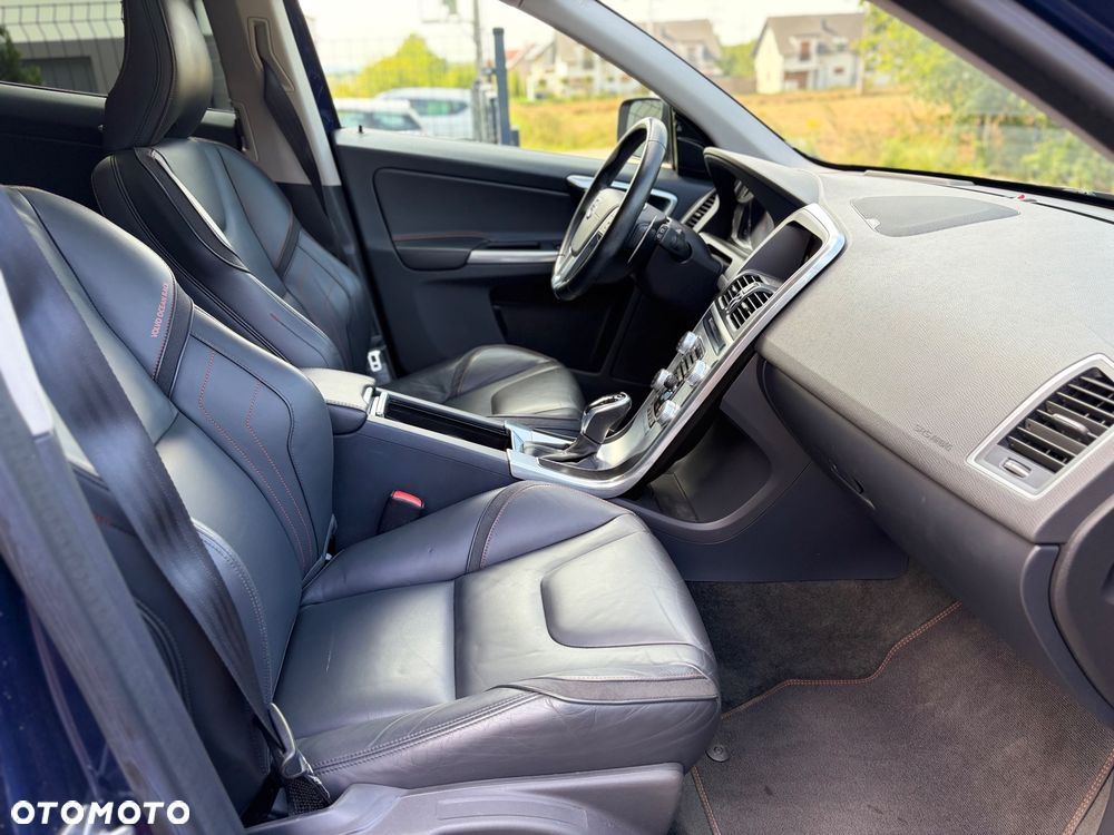 Volvo XC 60 T6 Geartronic Linje Inscription - 32