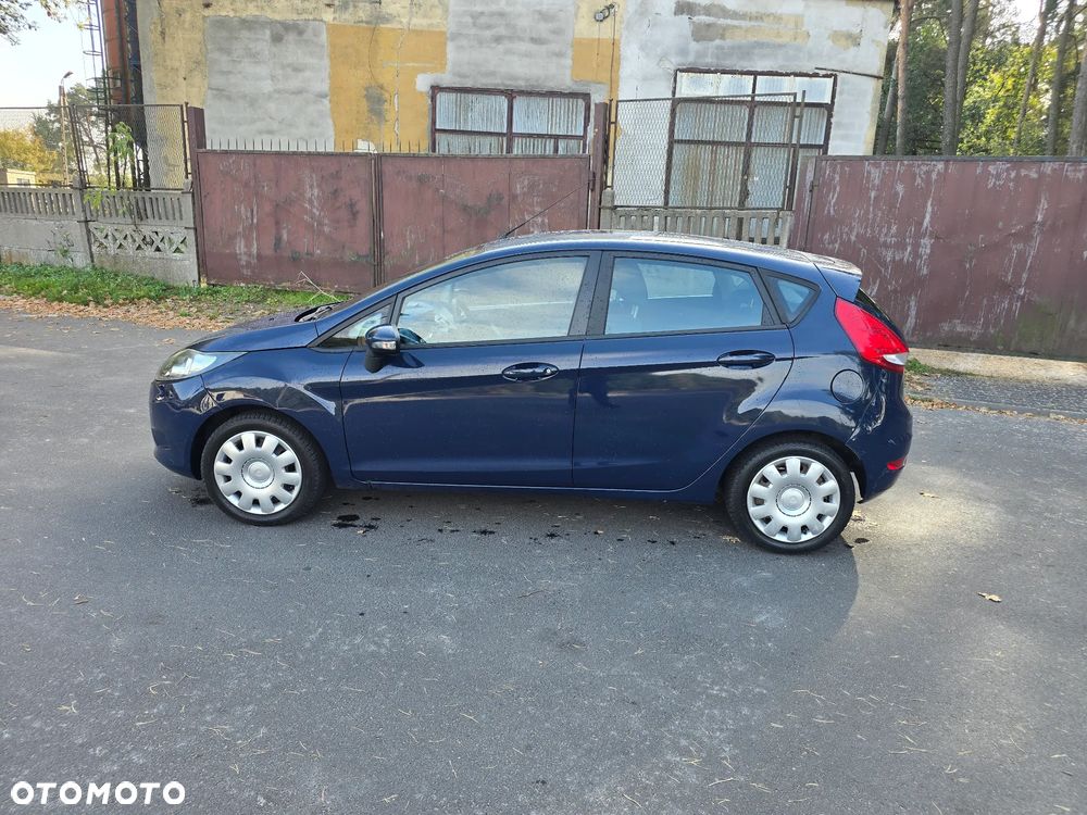 Ford Fiesta - 8
