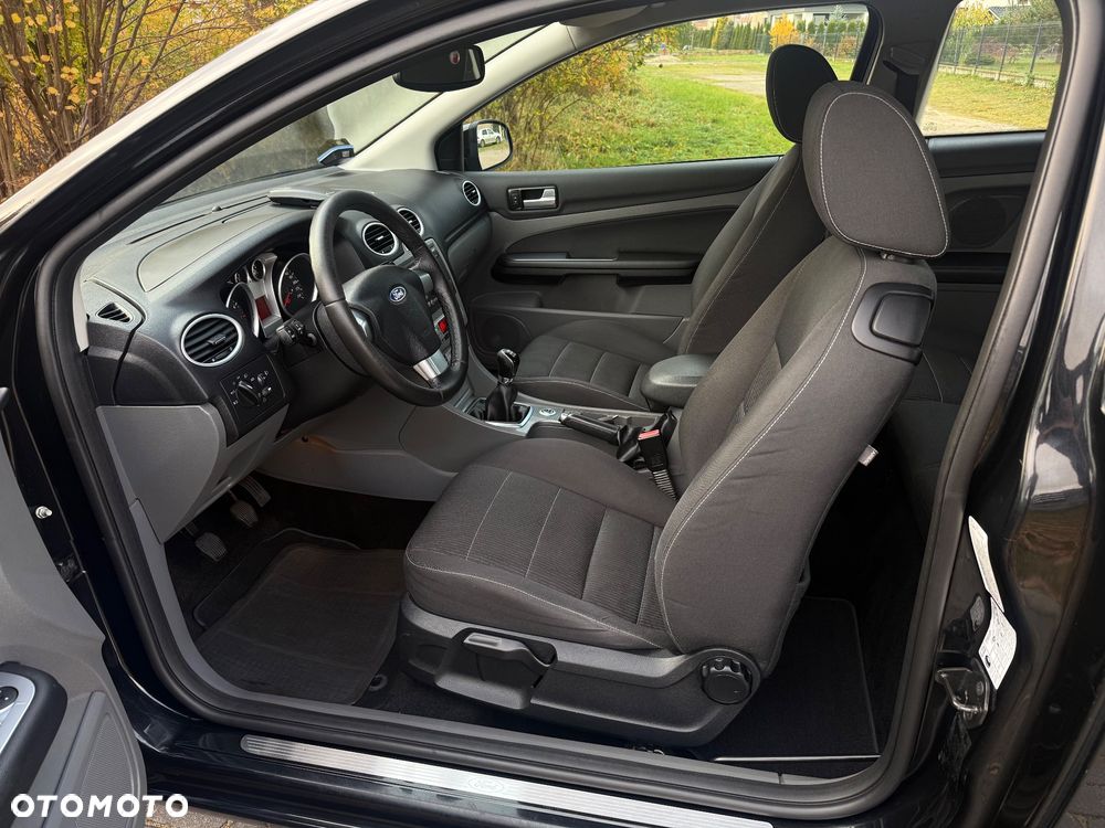 Ford Focus 1.6 16V Titanium - 8