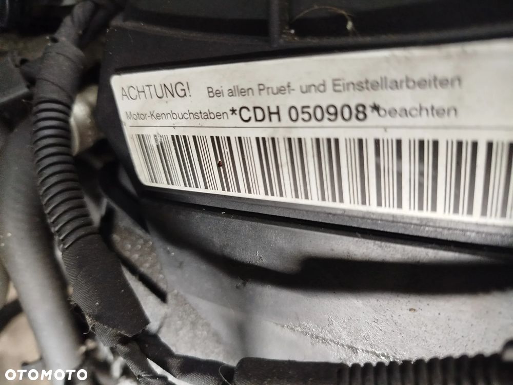 Audi A4 B81.8 T silnik CDH dół silnika - 2