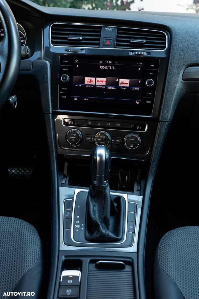 VOLKSWAGEN Golf 2019 — imagine 17