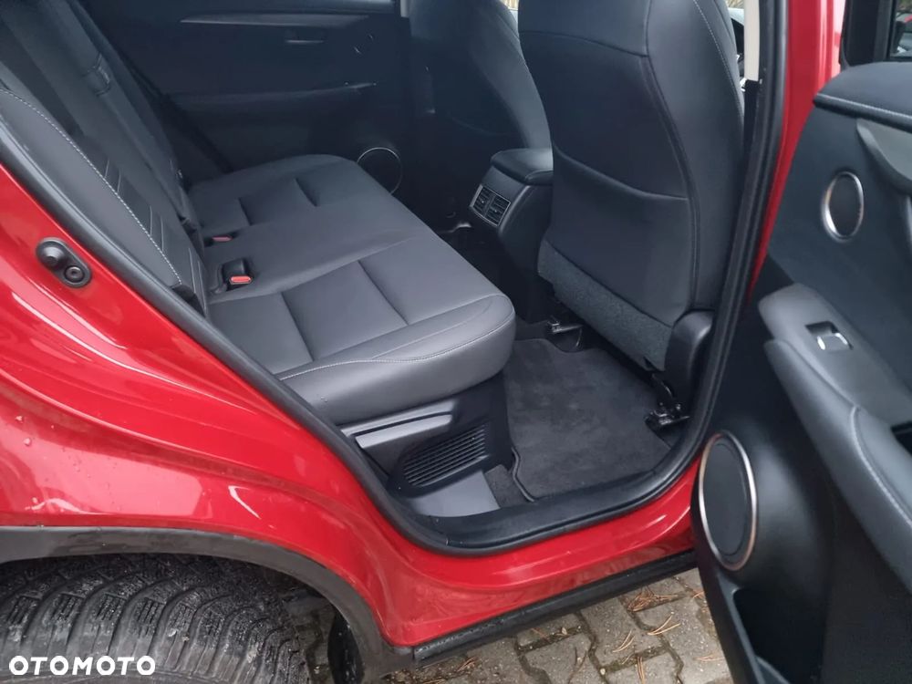 Lexus NX 300 F Impression AWD - 15