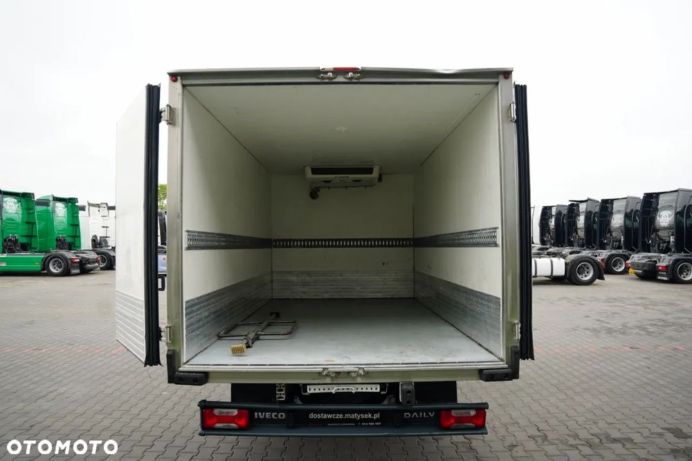 Iveco DAILY 35-150 / CHŁODNIA / THERMO KING / MANUAL / BLIŹNIAK / 3 MIEJSCA / - 19