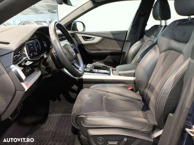 Audi Q8 - 8
