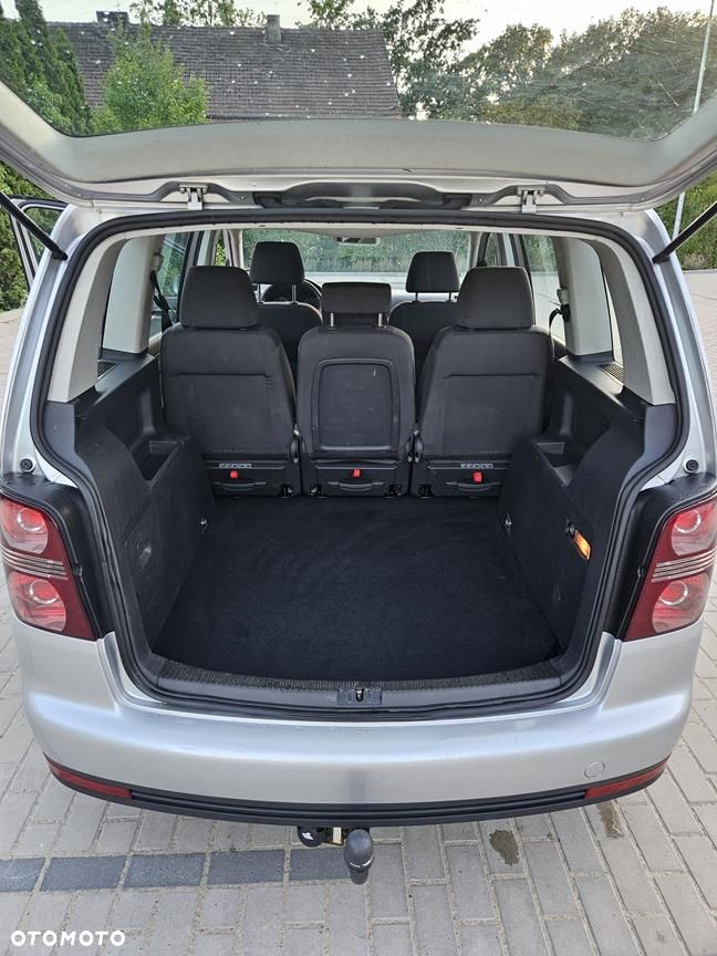 Volkswagen Touran 1.9 TDI Trendline - 11