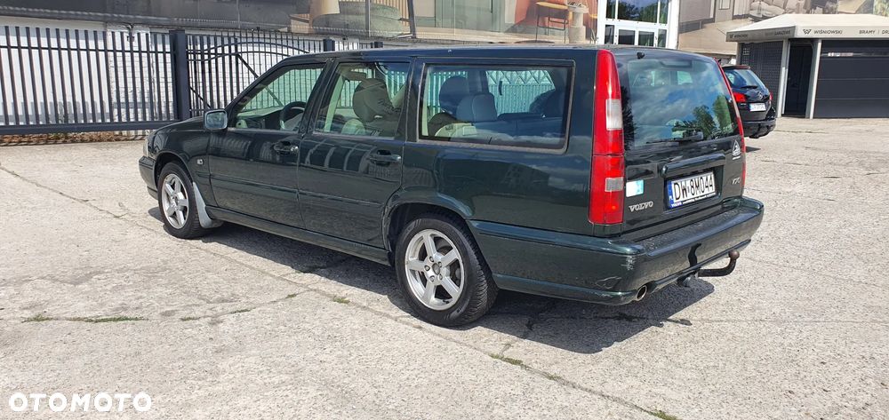 Volvo V70 2.4 - 9
