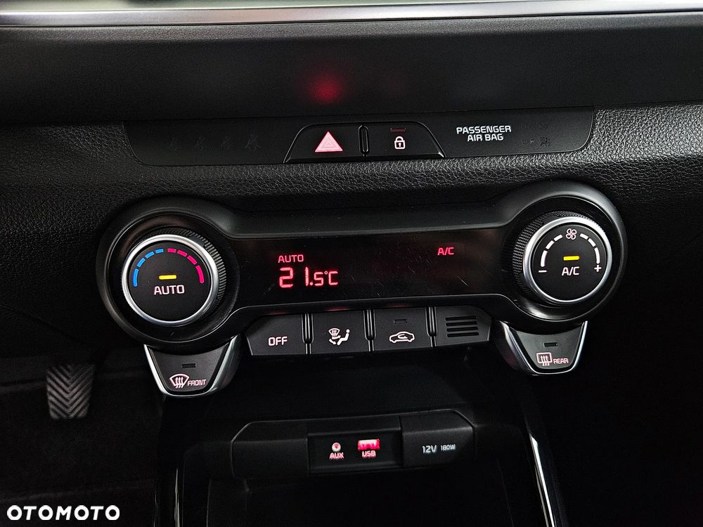 Kia Stonic 1.4 L - 28
