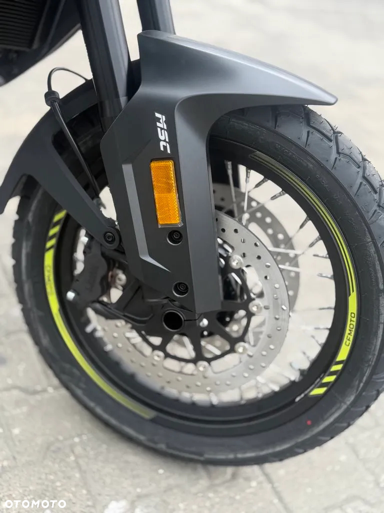 CFMoto MT