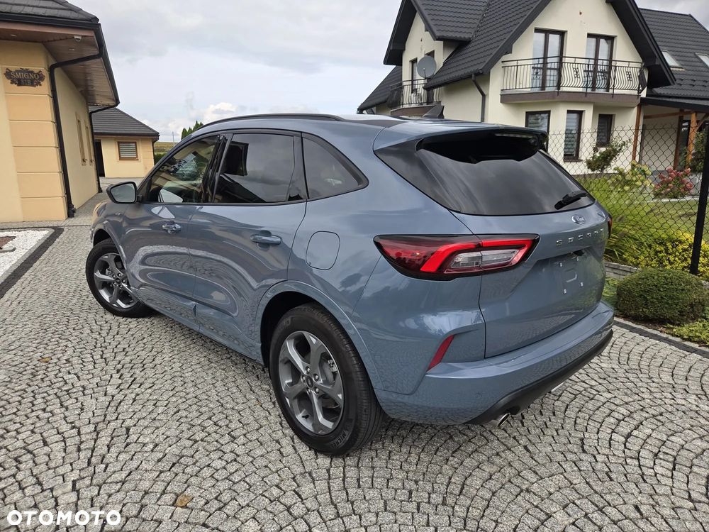 Ford Kuga - 26