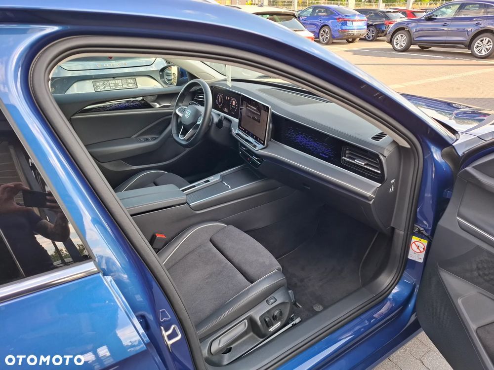 Volkswagen Passat Variant 1.5 TSI ACT mHEV Business Plus DSG - 7