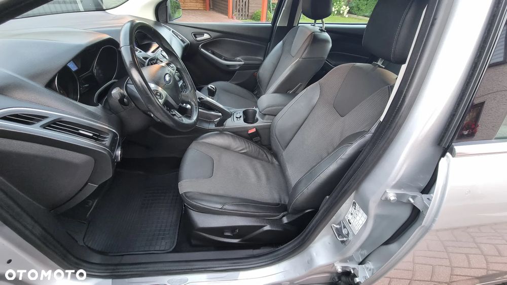 Ford Focus 1.6 Ti-VCT Titanium - 12