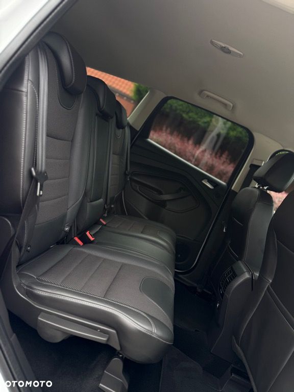 Ford Kuga 2.0 TDCi 4x4 Titanium - 31