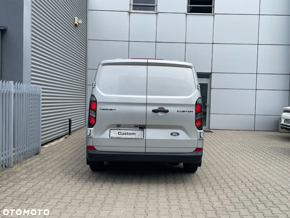 Ford Transit Custom - 12