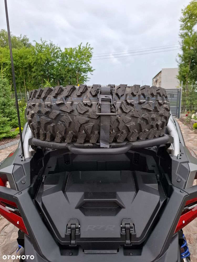 Polaris RZR - 6