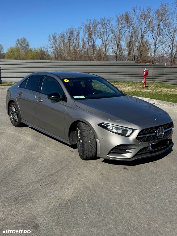 Mercedes-Benz A 180 d 7G-DCT AMG Line - 2