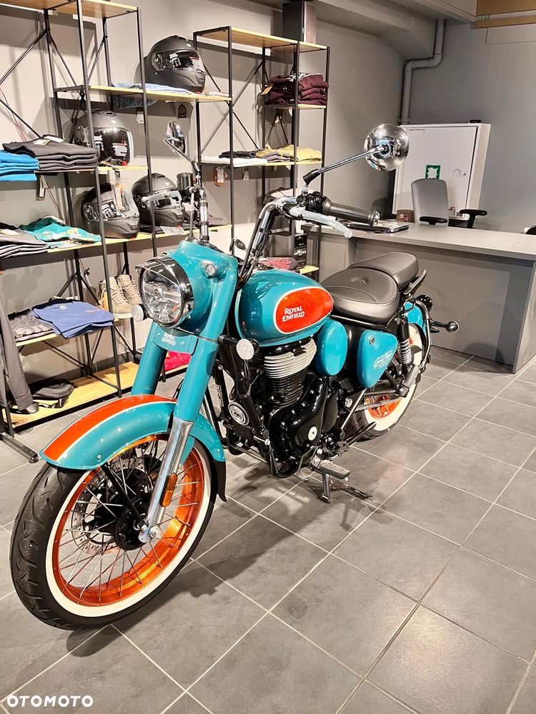 Royal Enfield Classic - 4