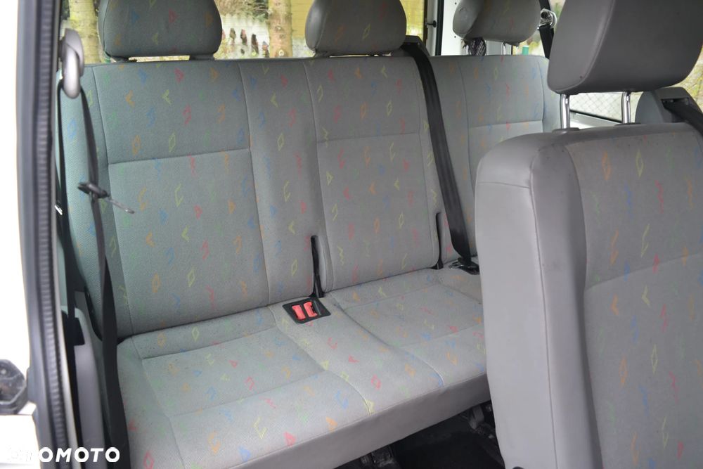 Volkswagen Transporter - 12