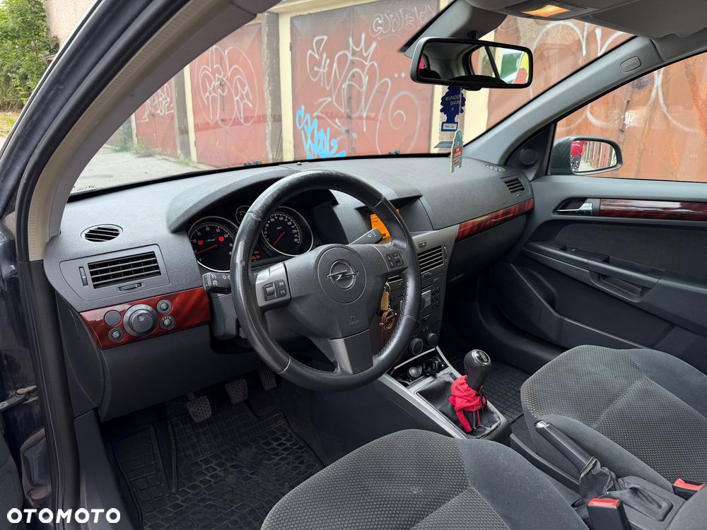 Opel Astra 1.6 Catch me now - 12