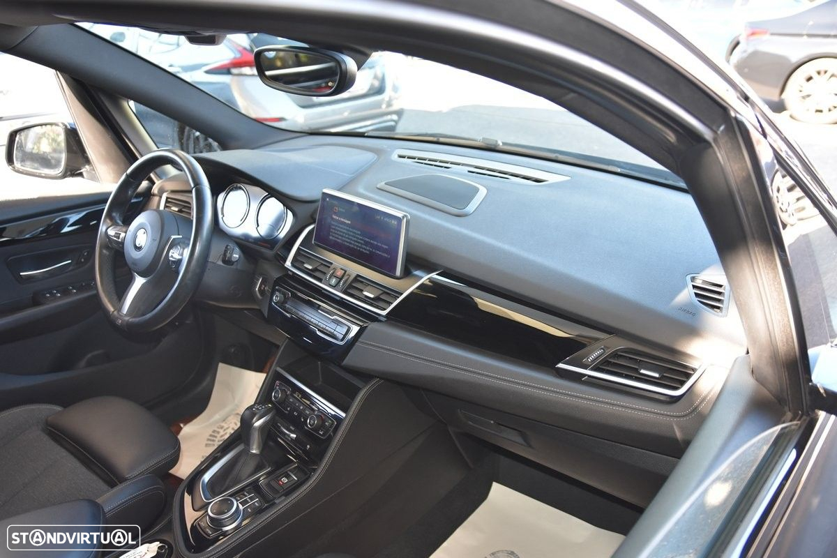 BMW 225xe Active Tourer Pack M - 13