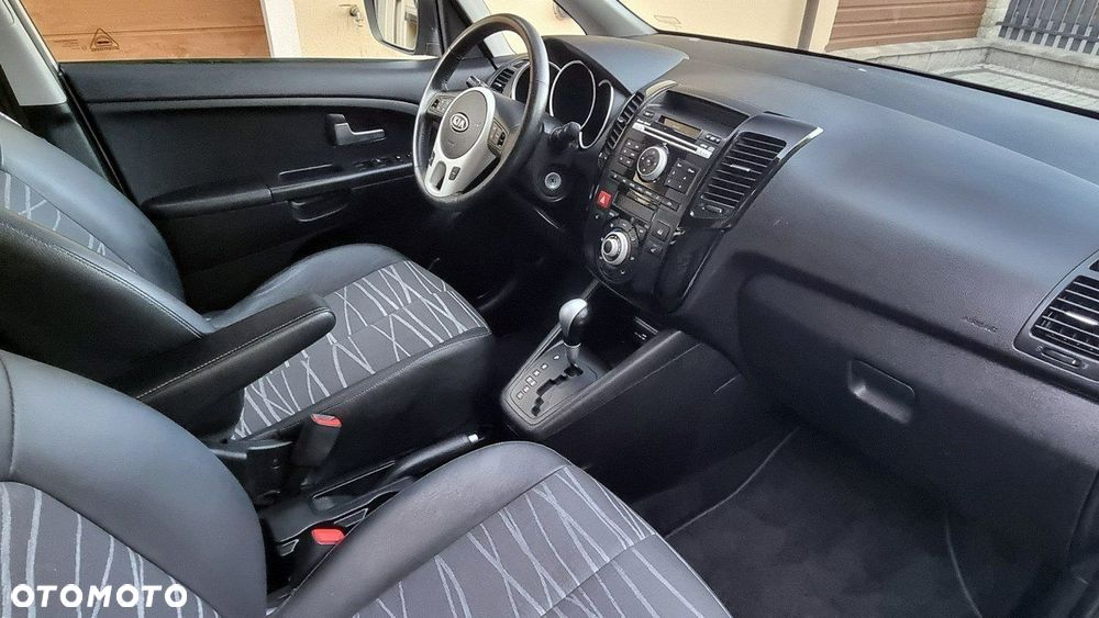 Kia Venga - 13