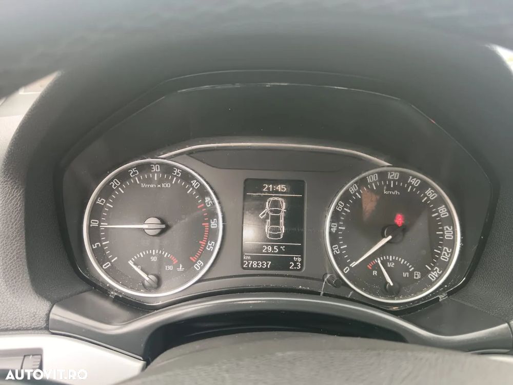 Skoda Octavia 2.0 TDI DPF Ambition - 18