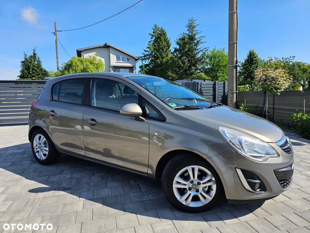 Opel Corsa 1.4 16V Automatik 150 Jahre - 21