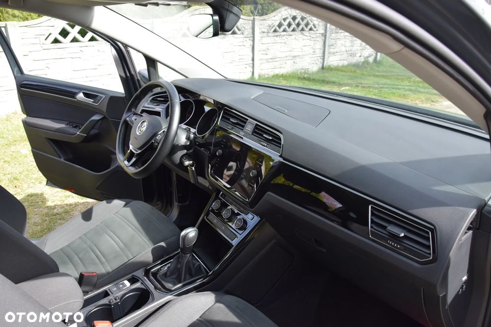 Volkswagen Touran 1.5 TSI ACT OPF DSG Highline - 15
