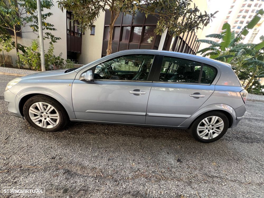 Opel Astra 1.3 CDTi Cosmo - 17