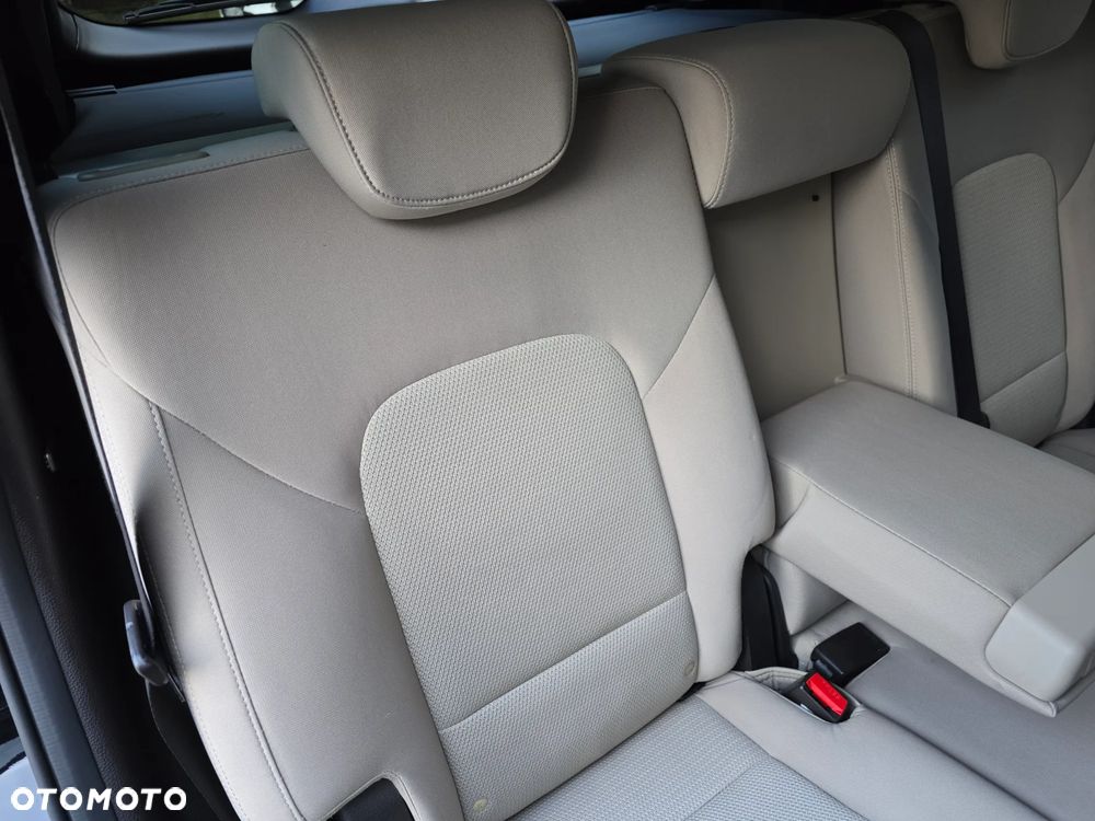 Hyundai Santa Fe - 25