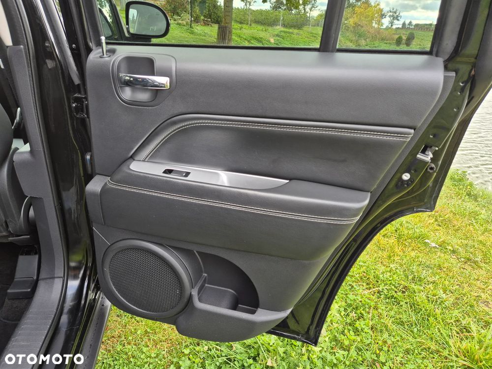 Jeep Compass - 34