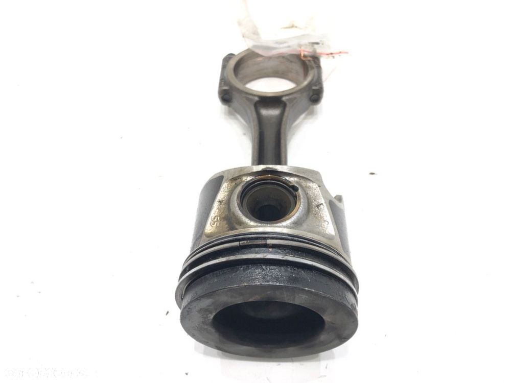 TŁOK Z KORBOWODEM - 86.00 PLN - AUDI A4 B8 Avant (8K5) 2007 - 2015 2.0 TDI 105 kW [143 KM] olej - 1