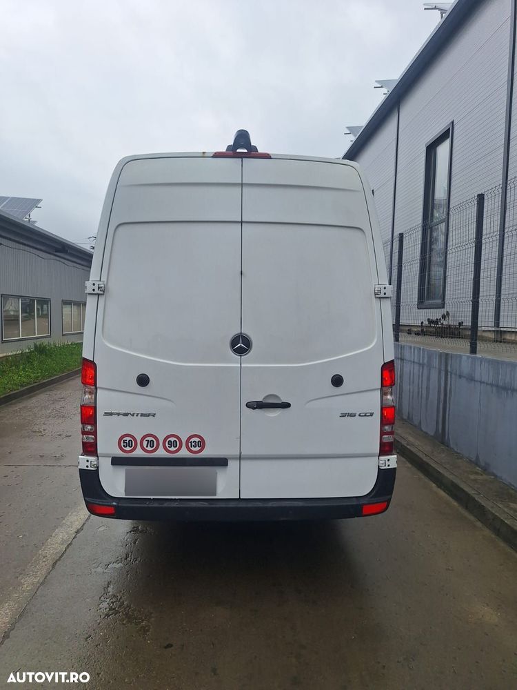 Mercedes-Benz SPRINTER - 7