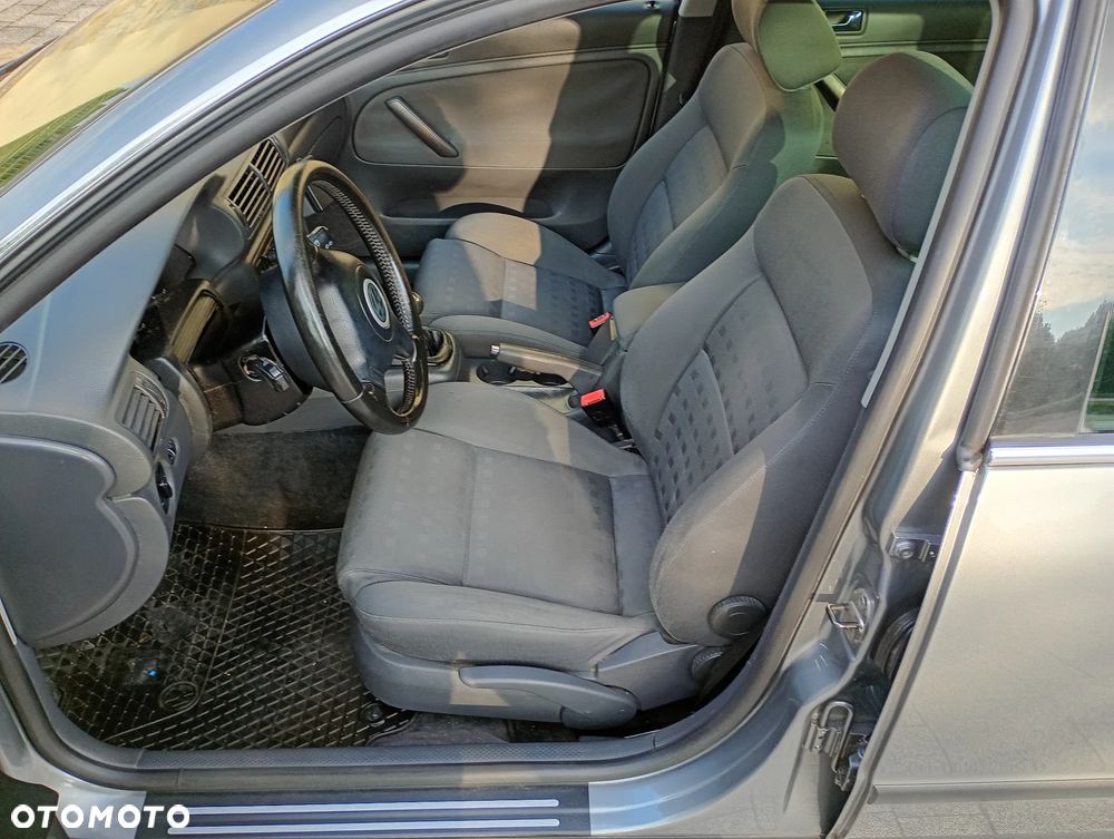 Volkswagen Passat 2.0 Highline - 13
