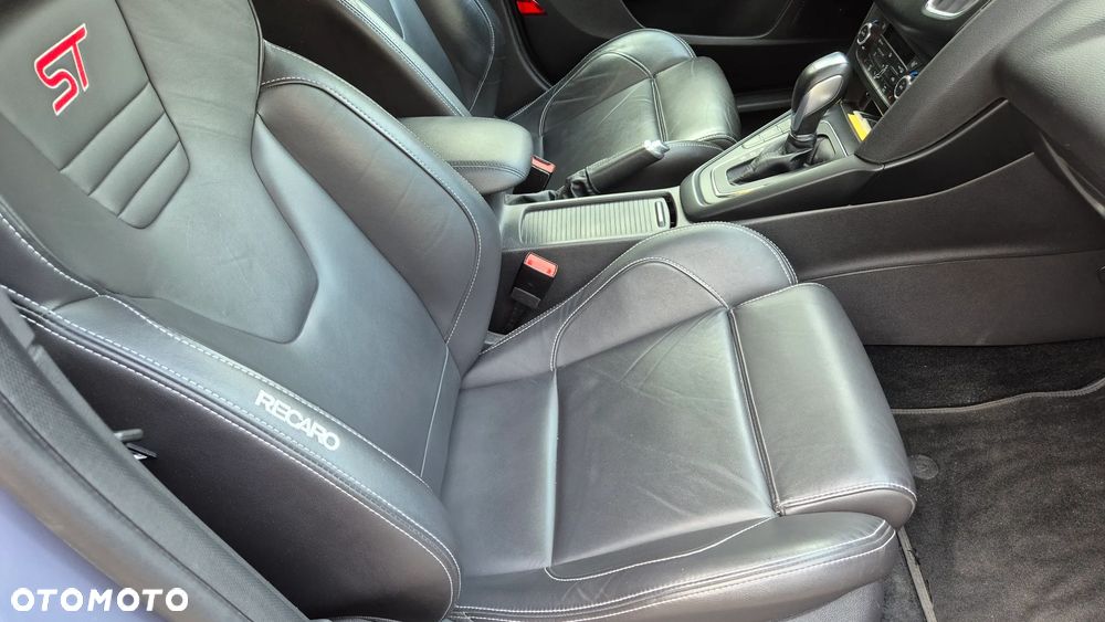 Ford Focus 2.0 TDCi ST PowerShift - 16